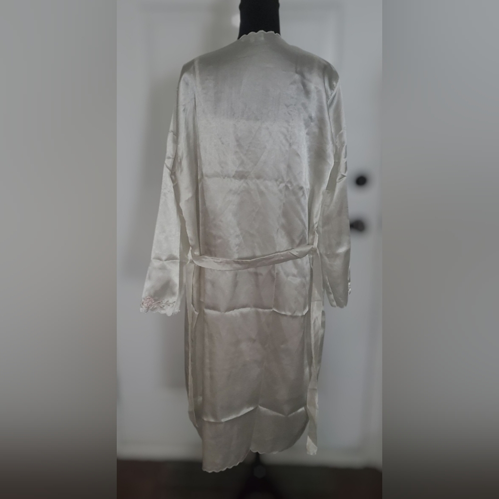 Satin Nightgown & Robe Set - Picture 5 of 9